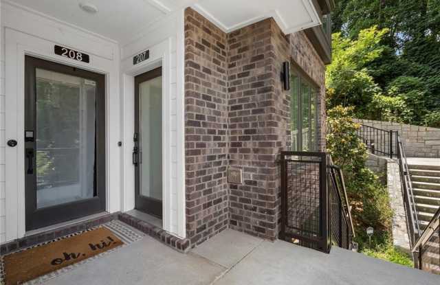 371 Pratt Drive SE Gallery 4