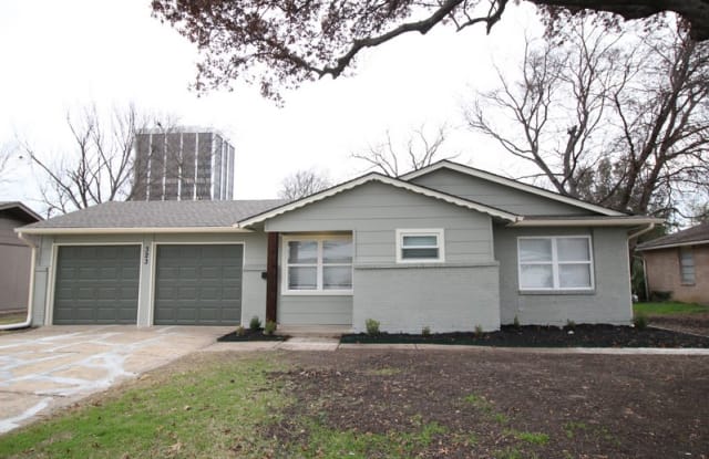 323 N Cottonwood Dr - 323 North Cottonwood Drive, Richardson, TX 75080