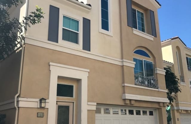 255 Montana Del Lago - 255 Montana del Lago Dr, Rancho Santa Margarita, CA 92688