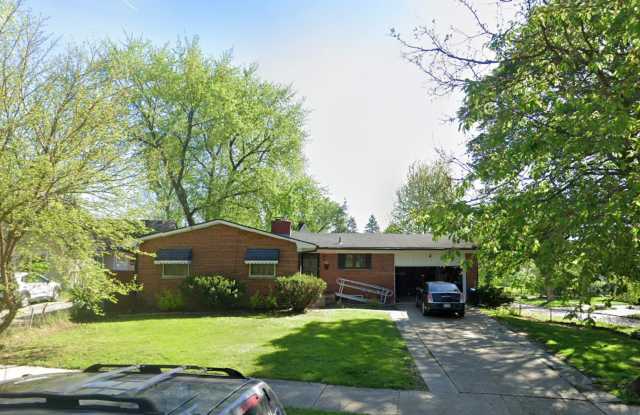 Three Bedroom Ranch Available July 2026! photos photos