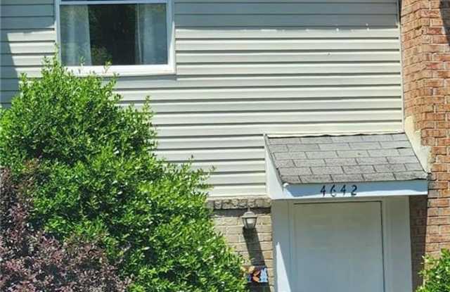 4642 Greenwood Drive photos photos