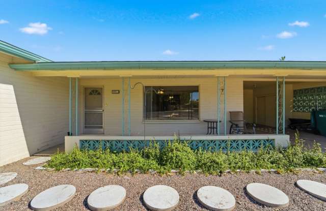 Spacious 3 Bed in Dreamland Villa | Corner Lot + Circular Drive - 5807 East Adobe Road, Maricopa County, AZ 85205