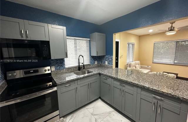 55 NW 44 St - 55 Northwest 44th Street, Miami, FL 33127 55 NW 44 St - 55 Northwest 44th Street, Miami, FL 33127