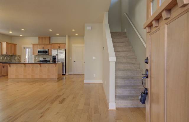 Beautiful 3-Bedroom Home in Beaverton’s Summer Falls Neighborhood! Gallery 4