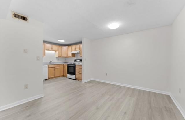 35 Eagle Ave photos photos