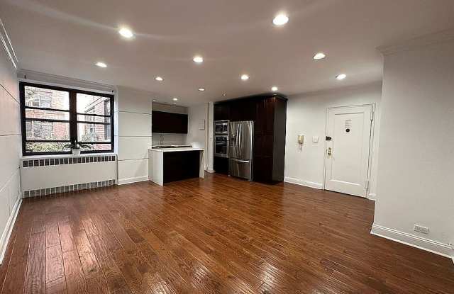 6735 Yellowstone Blvd Apt 2R Gallery 1