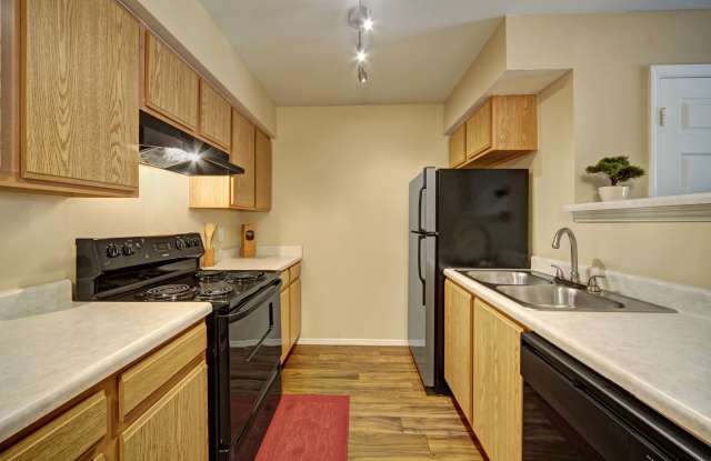 Summit Point Apartments Gallery 2