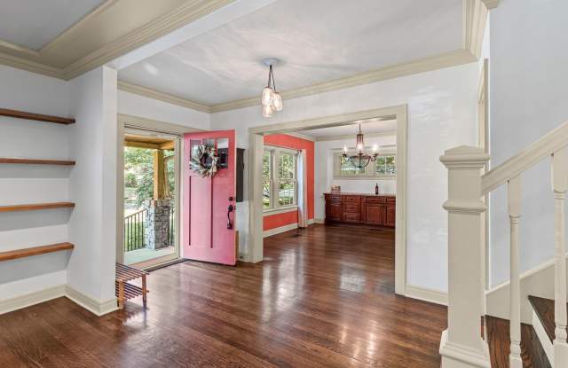 Wonderful Waldo Home! Gallery 4