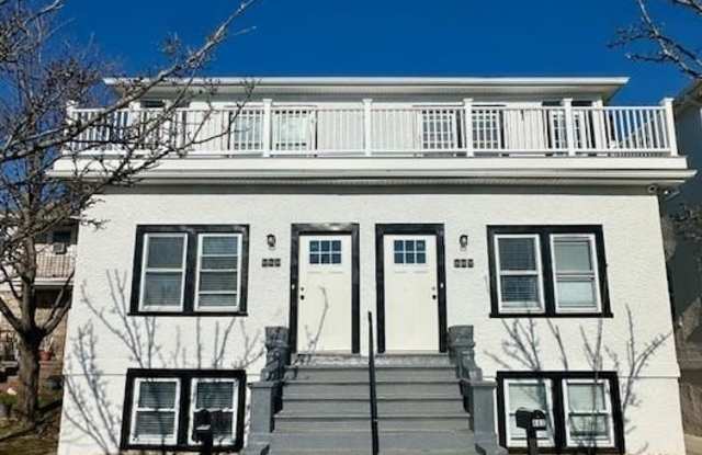 661 E Olive Street photos photos