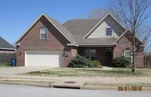 801  SW Wallstone  RD photos photos