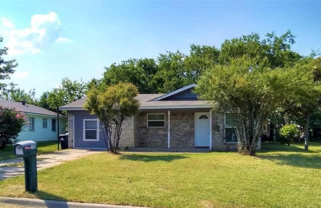 1008 Scott Drive - 1008 Scott Drive, Denton, TX 76205
