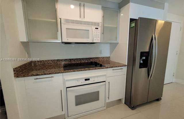 325 S Biscayne Blvd cu-1719, Miami, FL 33131 photos photos