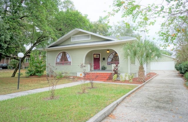 5107 N Suwanee Ave - 5107 North Suwanee Avenue, Tampa, FL 33603
