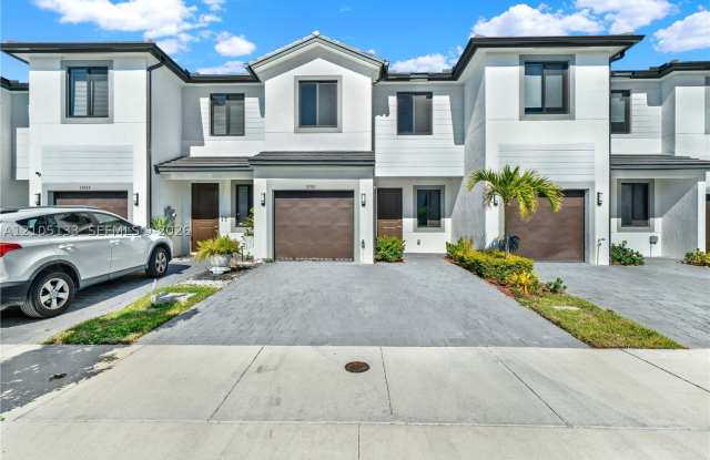 18981 SW 344th Ter Gallery 1