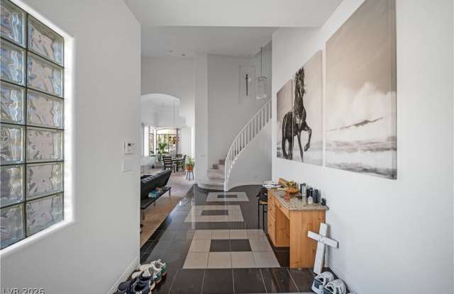 8013 Shorecrest Drive Gallery 2
