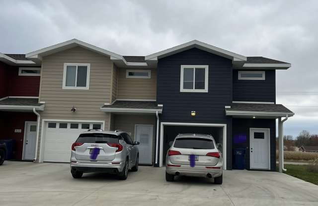 1624 3rd ST NW - 1624 3rd Street Northwest, Codington County, SD 57201