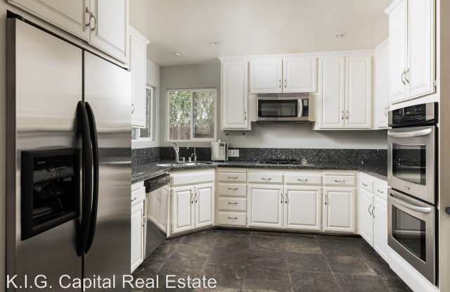 16838 Addison Gallery 2