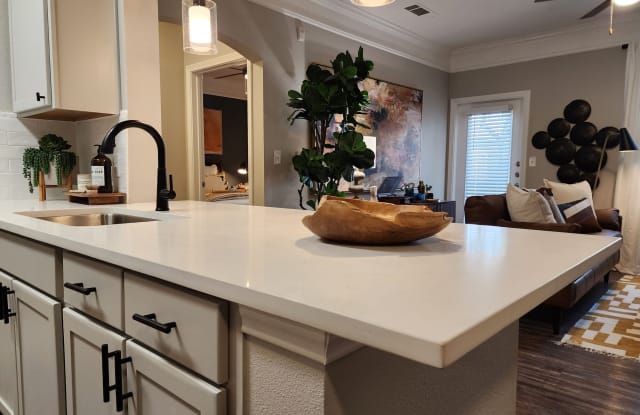 Grand Villas at Tuscan Lakes Gallery 4