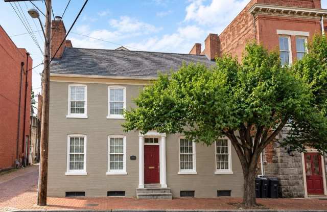 209 HANOVER Street Gallery 1