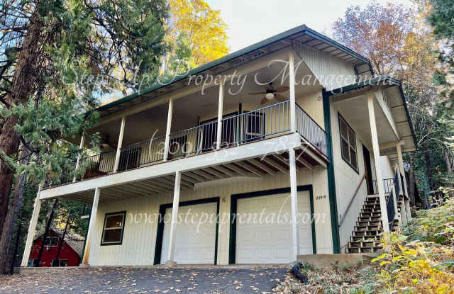 Spacious 4 Bed 2 Bath Home in Lovely Twain Harte Community! - 22519 Lina Lane, Twain Harte, CA 95383