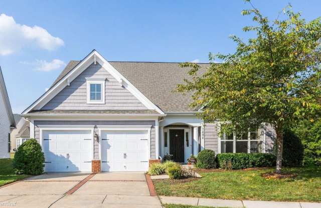 7404 Frostwood Cir - 7404 Frostwood Circle, Konterra, MD 20707