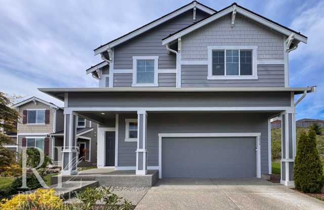 Warm & Inviting 4-Bedroom Home with Vaulted Ceilings, Loft, Fireplace & Fenced Backyard photos photos