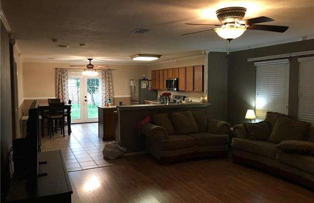 1535 Thornhill Lane Gallery 3