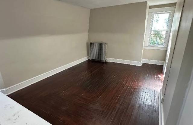 1358 Butler Street Gallery 3