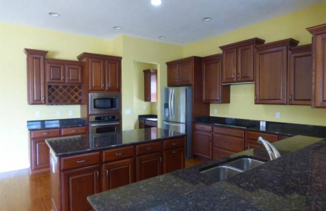 7725 Watermark Lane South Gallery 3