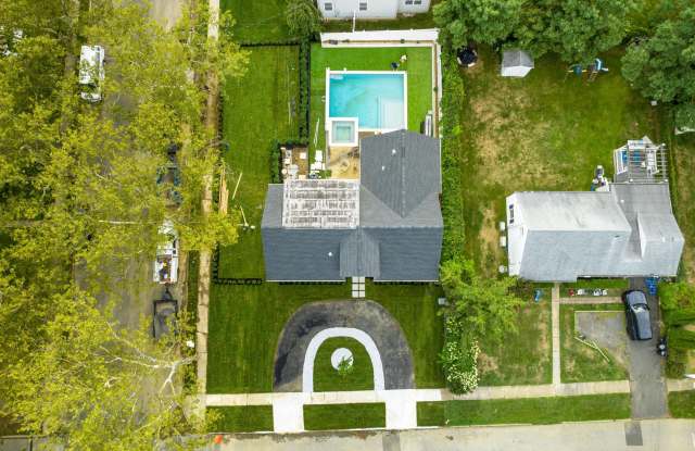 929 Van Court Avenue photos photos