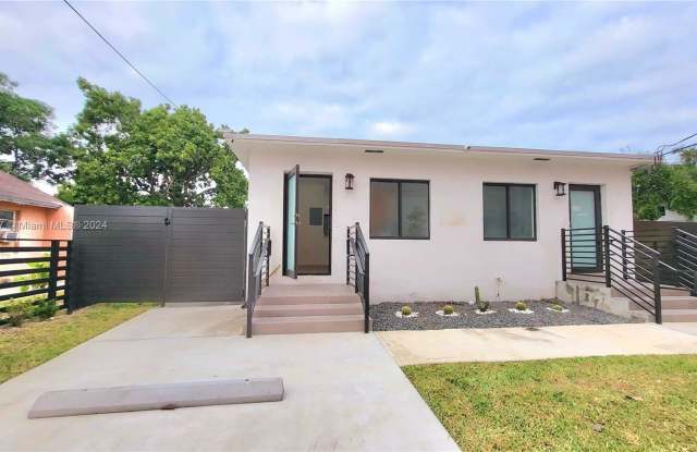 681 Northwest 30th Street photos photos