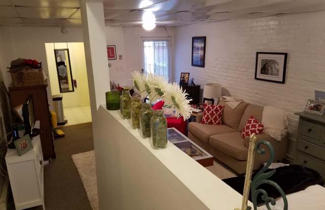 2728 OLIVE STREET NW - 2728 Olive Street Northwest, Washington, DC 20007