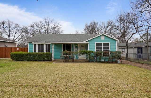 Upgraded 3 Bedroom 2 Bath Home - 6704 Craig Street, Fort Worth, TX 76112
