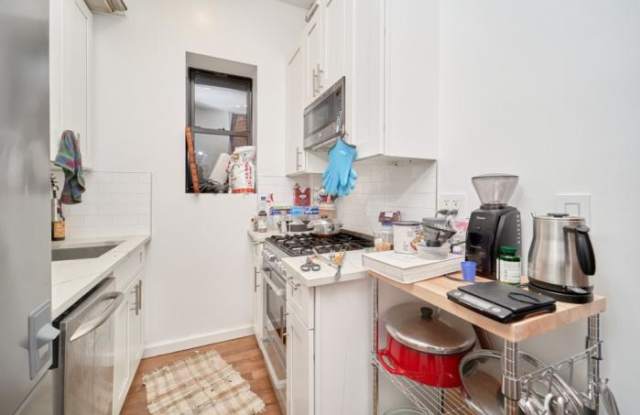 151 Norfolk Street Gallery 4