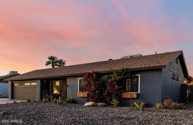 2200 N LOS ALTOS Drive Gallery 2