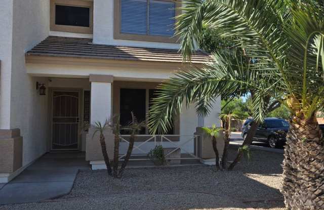 4 Bedroom, 2.5 Bath Available Now photos photos
