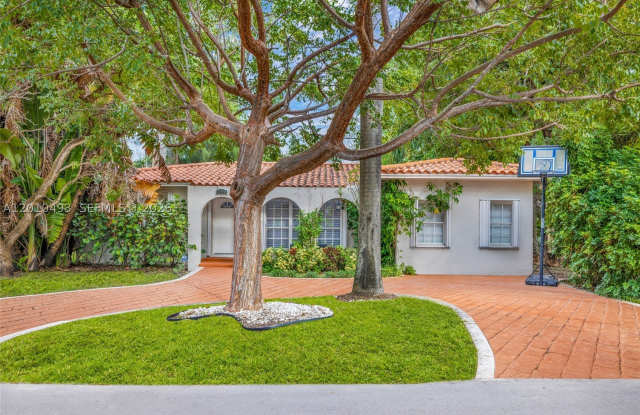 7711 Coquina Dr photos photos