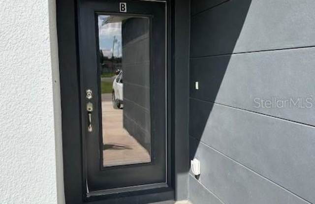 542 KILIMANJARO DR UNIT B Gallery 3