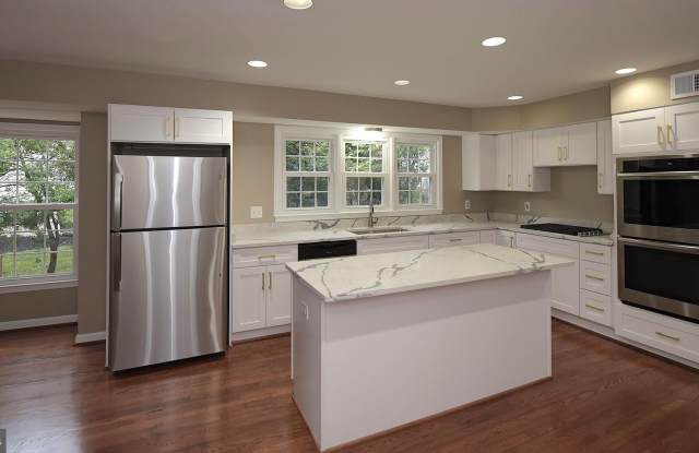 43493 GOLDEN MEADOW Circle Gallery 2