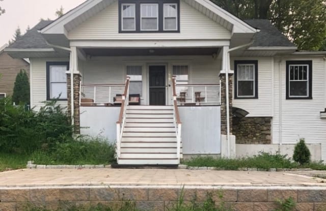 279 BOONTON AVE - 279 Boonton Ave, Butler, NJ 07405