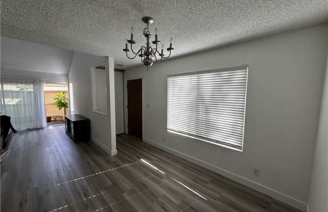 22330 Victory Boulevard photos photos