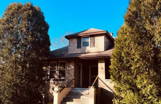 1376 Maple Dr. B - 1376 Maple Drive, Hermitage, PA 16148