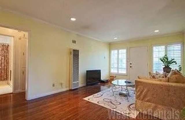 10823 Whipple Street - 1 photos photos