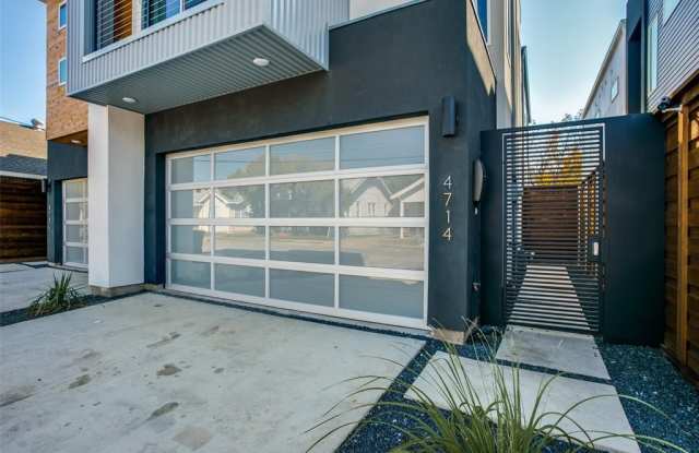 4714 Manett Street Gallery 2
