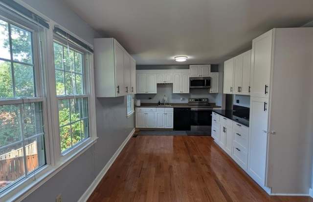 14 GOODPORT LANE photos photos