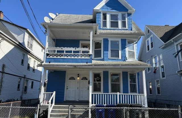 520 Carroll Ave - 520 Carroll Avenue, Bridgeport, CT 06607