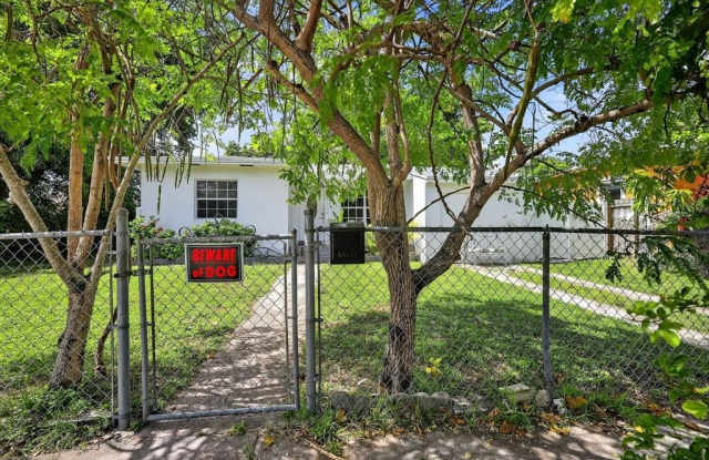 40 NW 68th St photos photos