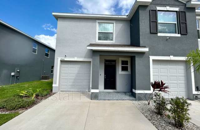 2946 Suncoast Plains Dr photos photos