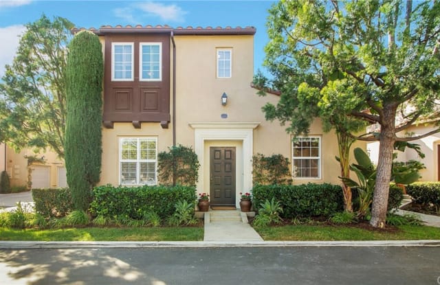 40 Duet - 40 Duet, Irvine, CA 92603