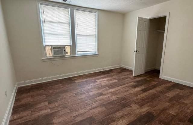 2814 POMEROY Road SE unit: 2 photos photos